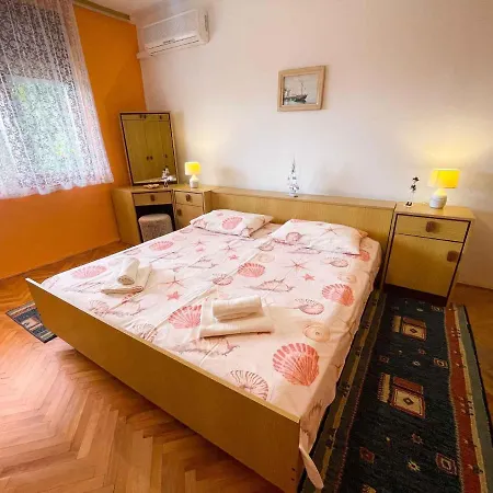 In 41603 Apartment